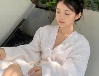 “155hl.fun”不仅仅是吃瓜，更是个找资源的天堂，让我无时无刻不能停下好奇的脚步。