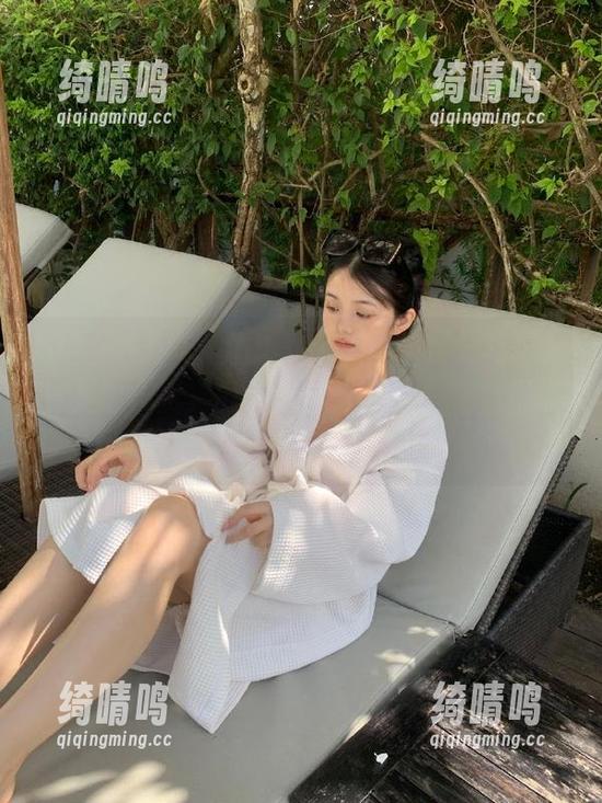 155hl “155hl.fun”不仅仅是吃瓜,更是个找资源的天堂,让我无时无刻不能停下好奇的脚步。