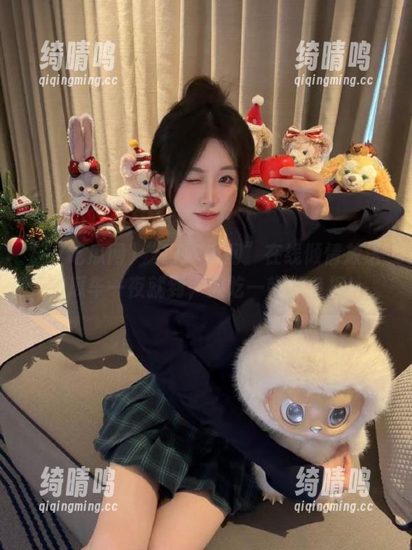 17吃瓜网 “17吃瓜网”在线倾情放送,瓜车一夜就到,大吃一顿无负担!