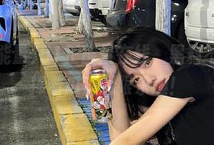 51正能量在线，黑料不打烊，捧着瓜追无限乐趣！