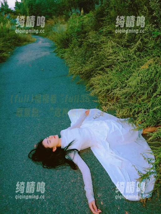 fuli 慢慢看“fuli35”的视频,心里边默默想:“这种操作也太奇怪了吧!”