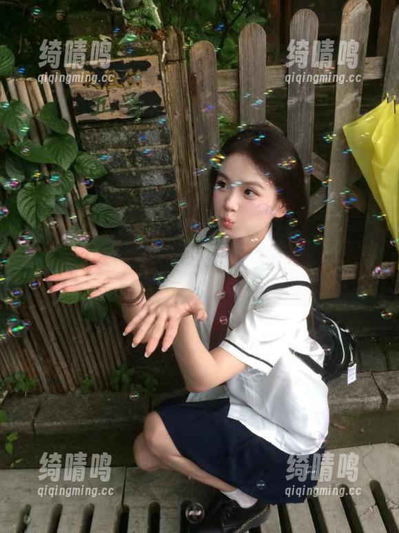hlw 随便点一点,“hlw”网址都能拿到天花板的信息,真有意思