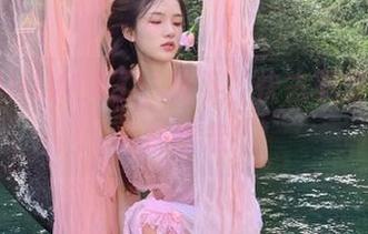 HLW火了，放下，快去下载，别让八卦溜走！