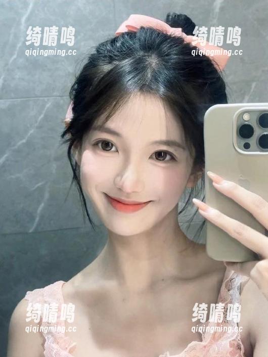 看！黑料吃瓜网更新：这次又要八卦啥新鲜水果了？！tttzzz5.cc