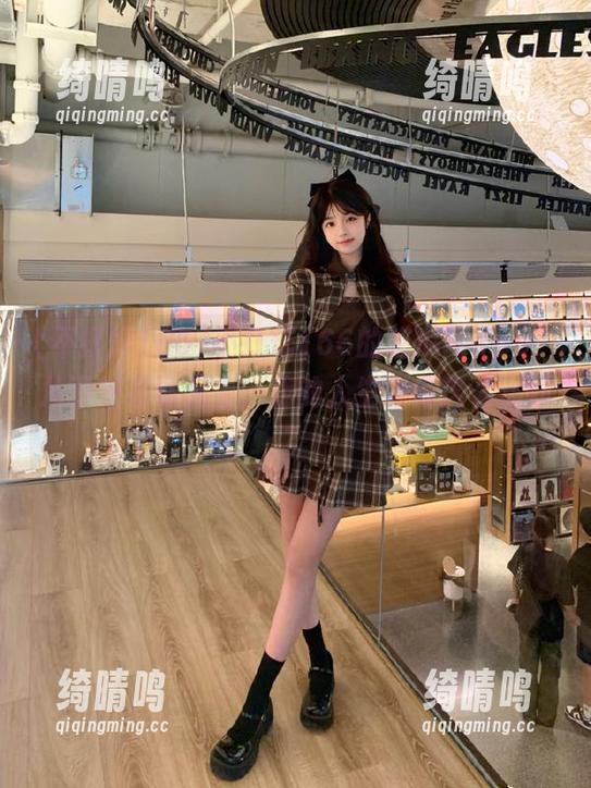 不打烊166的吃瓜网app，从下午看到晚上，我的人生为何这么戏剧？