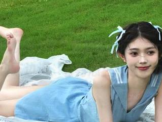 用“免费吃瓜网”app，真的是边吃边追，看完心里满是小九九…