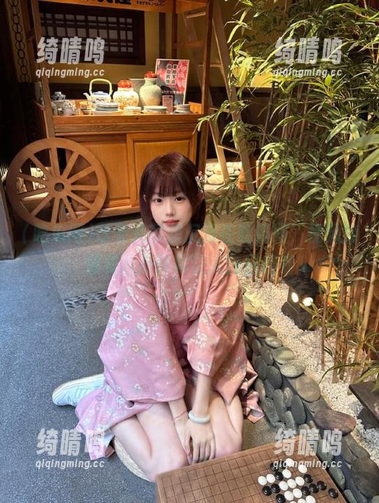 吃瓜网 这会儿就想沉浸在吃瓜网,视频特效和八卦同样让人刮目相看