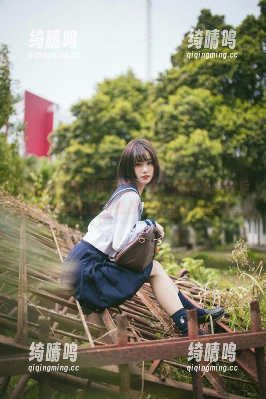吃瓜网又来分享：蘑菇视频背后的那些瓜看得我忍不住想吃点啥！
