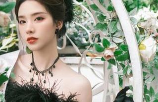 各大高校的隐秘瞬间，竟被“吃瓜网站”app曝光，快来踩一脚吧！
