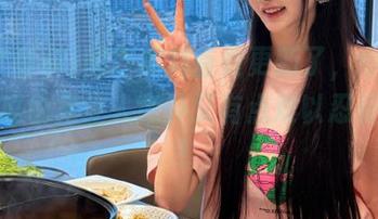 国产黑料首页更新了，今日橙汁的瓜也是让人意外又有点难以忍受的呢！