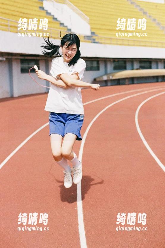 视频在手，娱乐718sx陪伴，哪儿也不想去，闭眼享受就行！