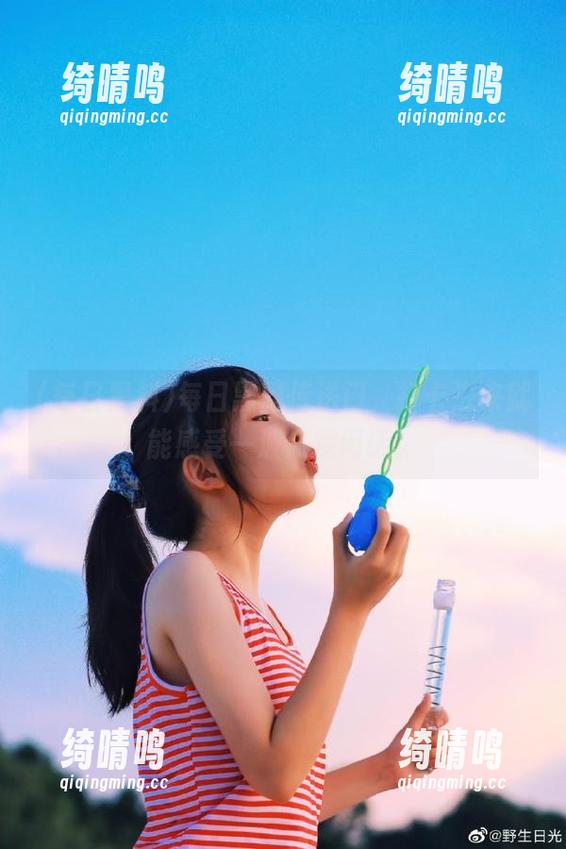 每日黑料传送门，打卡进来就能感受一波热辣闲话！
