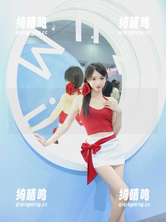 微小的细节也能成瓜！黑料不打烊，分享些让人感慨的奇趣八卦，哈哈，真妙。