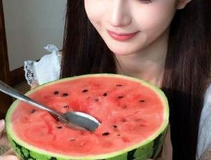 万里长征黑料不打烊app亮了！教你如何从入口苹果中获取启示，真是不平凡的仙果！