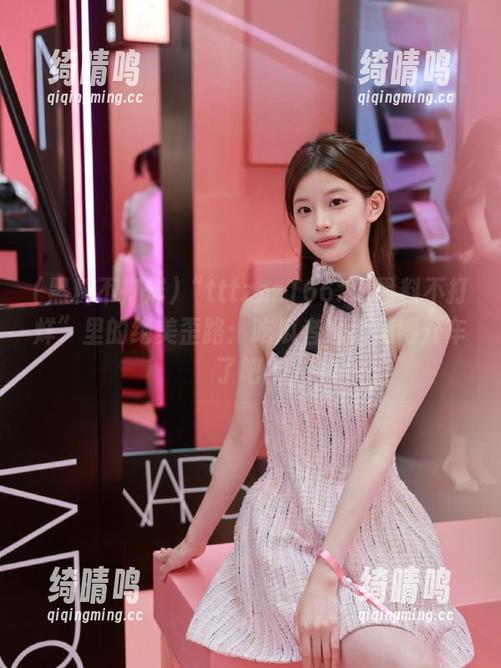 “tttzzz166.su黑料不打烊”里的绝美歪路：吃瓜者也太懂得开车了吧？