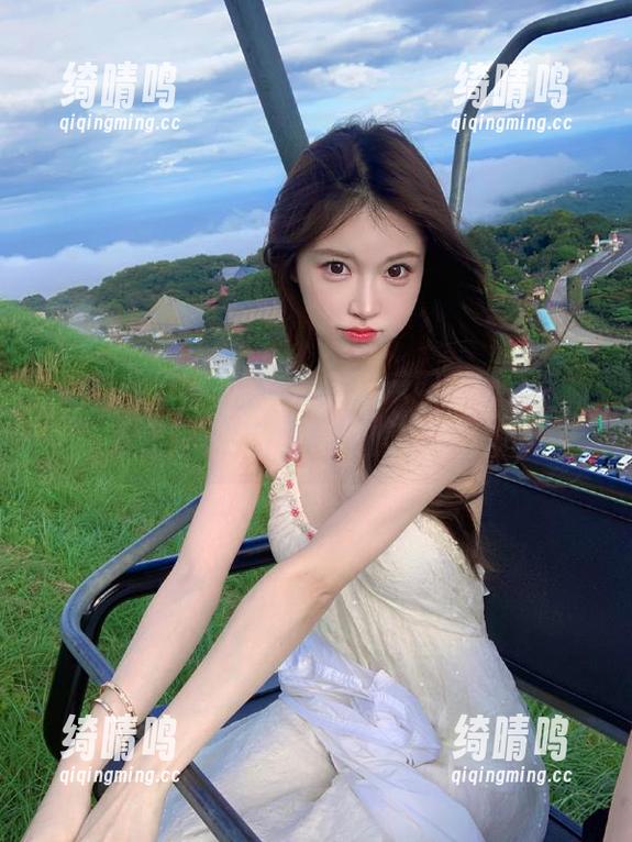 点开黑料吃瓜网官网，下载不只是下载，那种感觉你懂得！