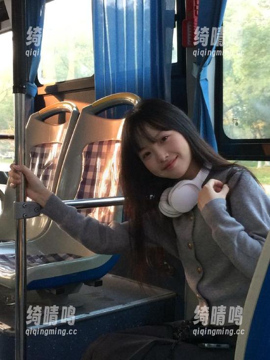 黑料在线吃瓜 黑料在线吃瓜的地址,寓意我能坐等瓜熟蒂落吗?