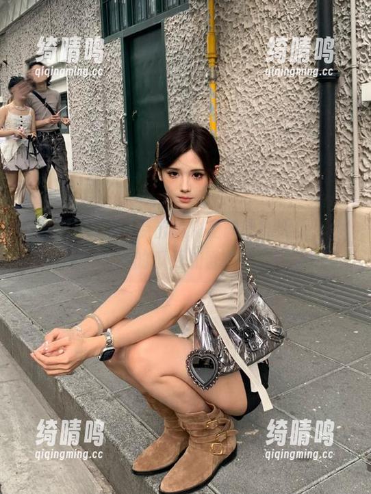 点击黑料正能量的链接，今天的瓜更加香醇！