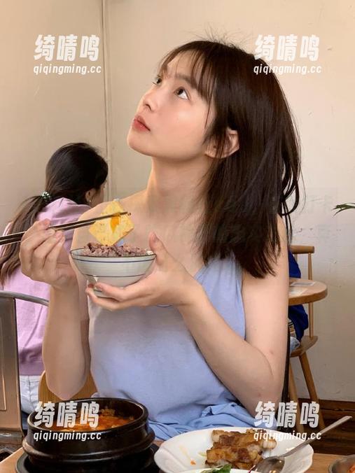 正在探索黑料社app，在线打卡，感觉自己成了吃瓜神器的忠实粉丝，真不该这么沉迷...