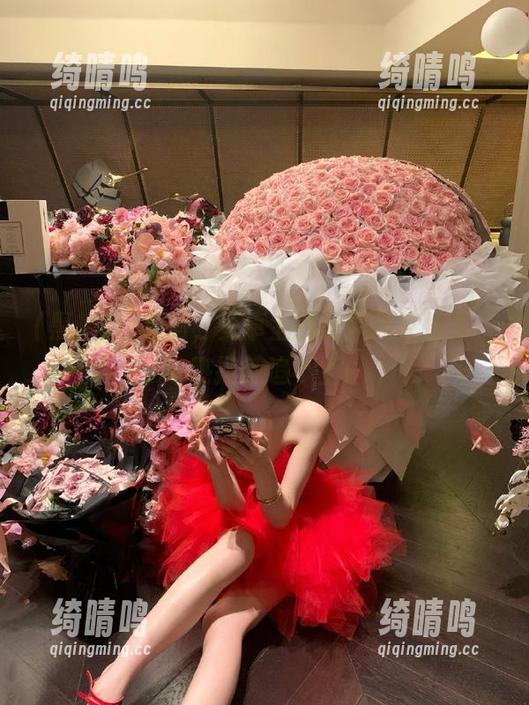 黑料网 别问,安卓上的黑料网又炸了,连热搜都追不上!