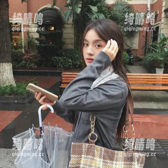 黑料网 下载黑料网,一直想着放松,却又被瓜吸引得根本没停……